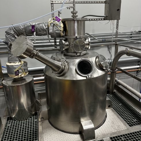 The P-50 drying chamber and heater top, central to our pulse combustion systems, showcasing the advanced engineering of our industrial spray dryers.